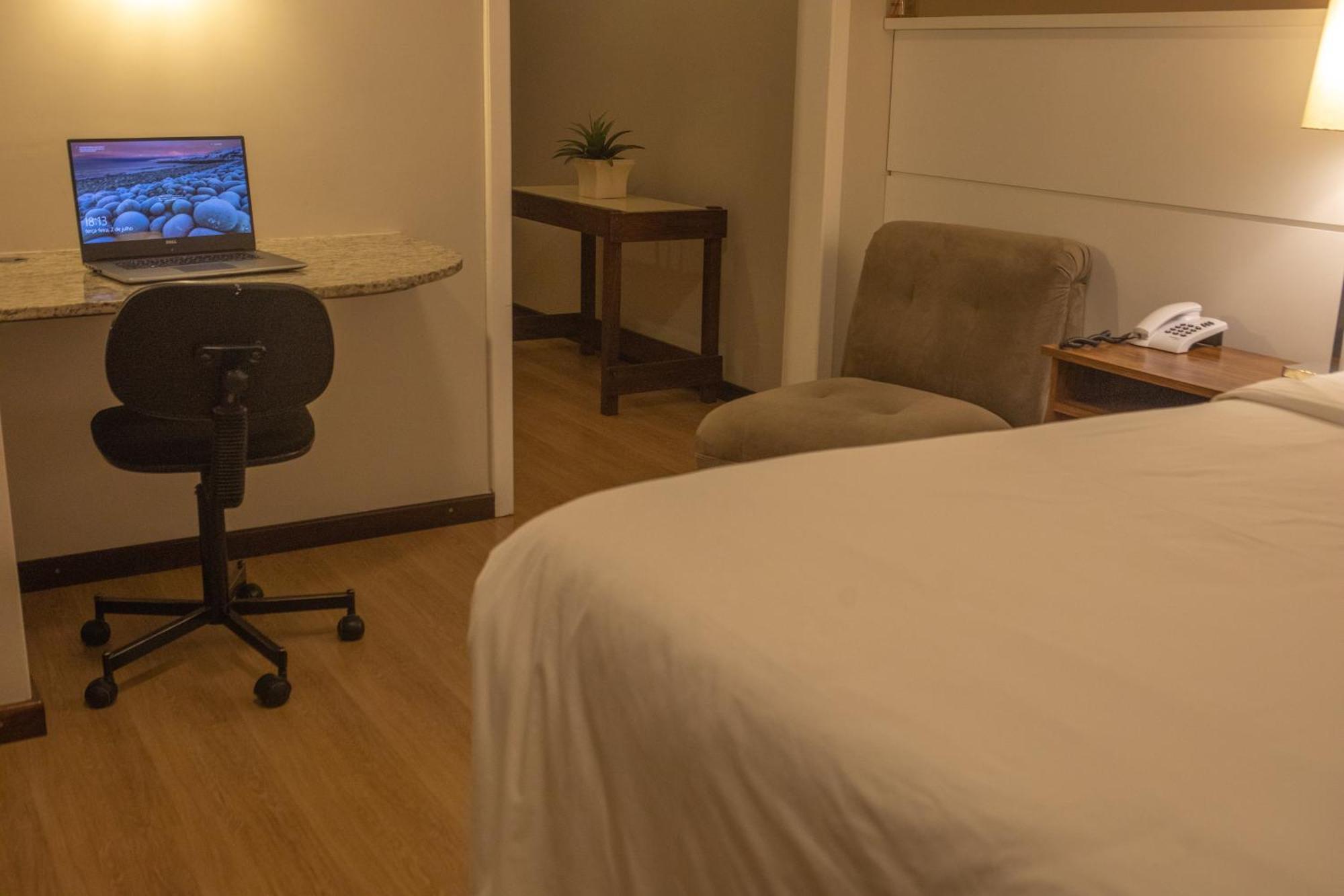Planalto Select Hotel Ponta Grossa Понта-Гросса Экстерьер фото